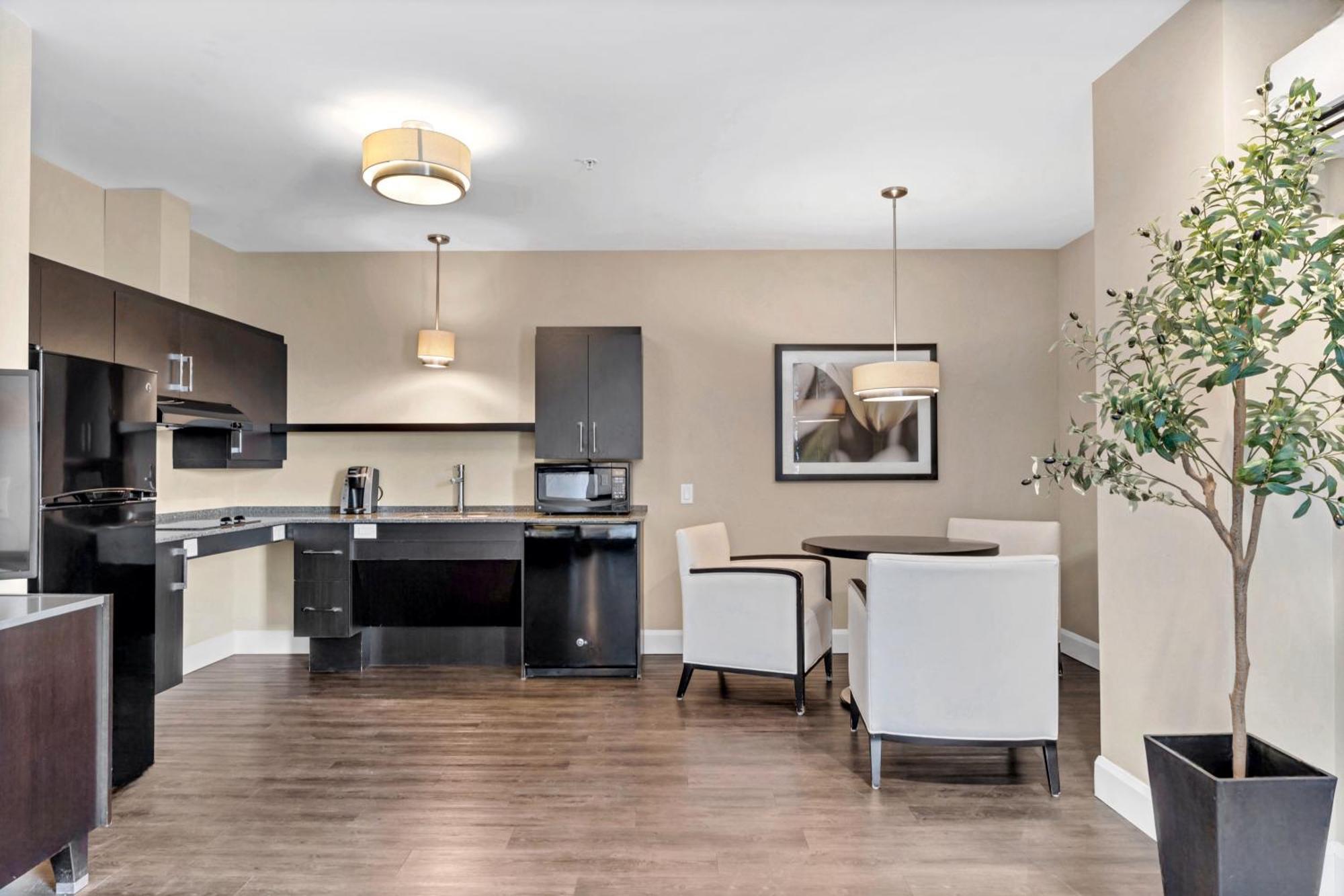 Hotel Hotel Shediac 4*